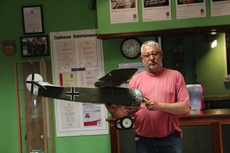 Simon's dad's plane Simon's dad's plane